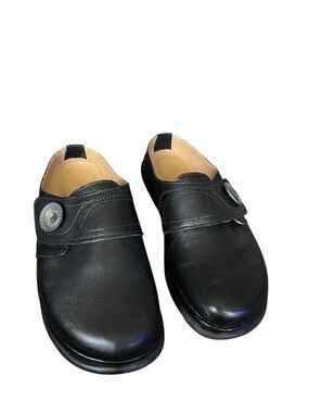 🌟 LIKE NEW Haflinger Black Leather Clogs Medallion EU 40 US 9